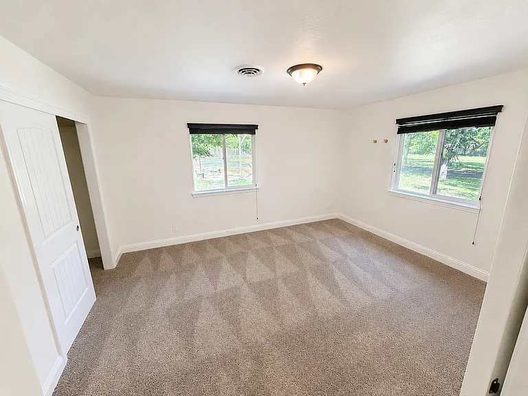 3682 Bay Ave — Photo 15