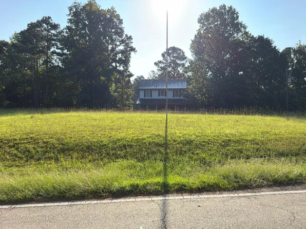 5470 Kilroy Ln, Douglasville, GA 30135