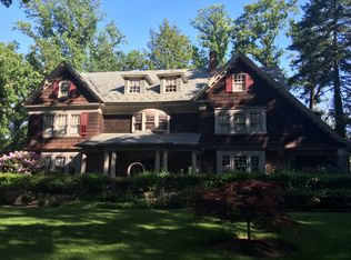 105 Rensselaer Rd, Essex Fells, NJ 07021