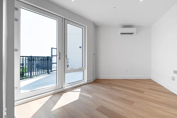 Rented by Key City Capital Inc | media 10