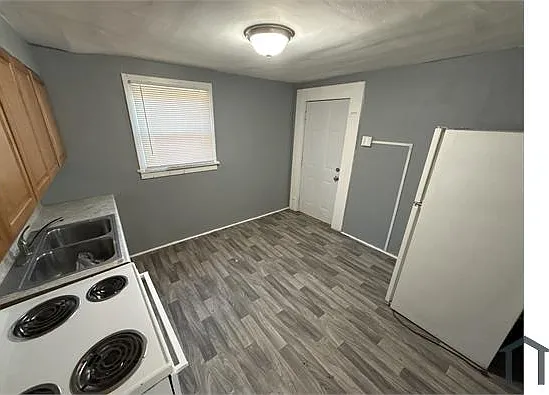 3 bed, 925 sqft, $1,150 — Photo 3