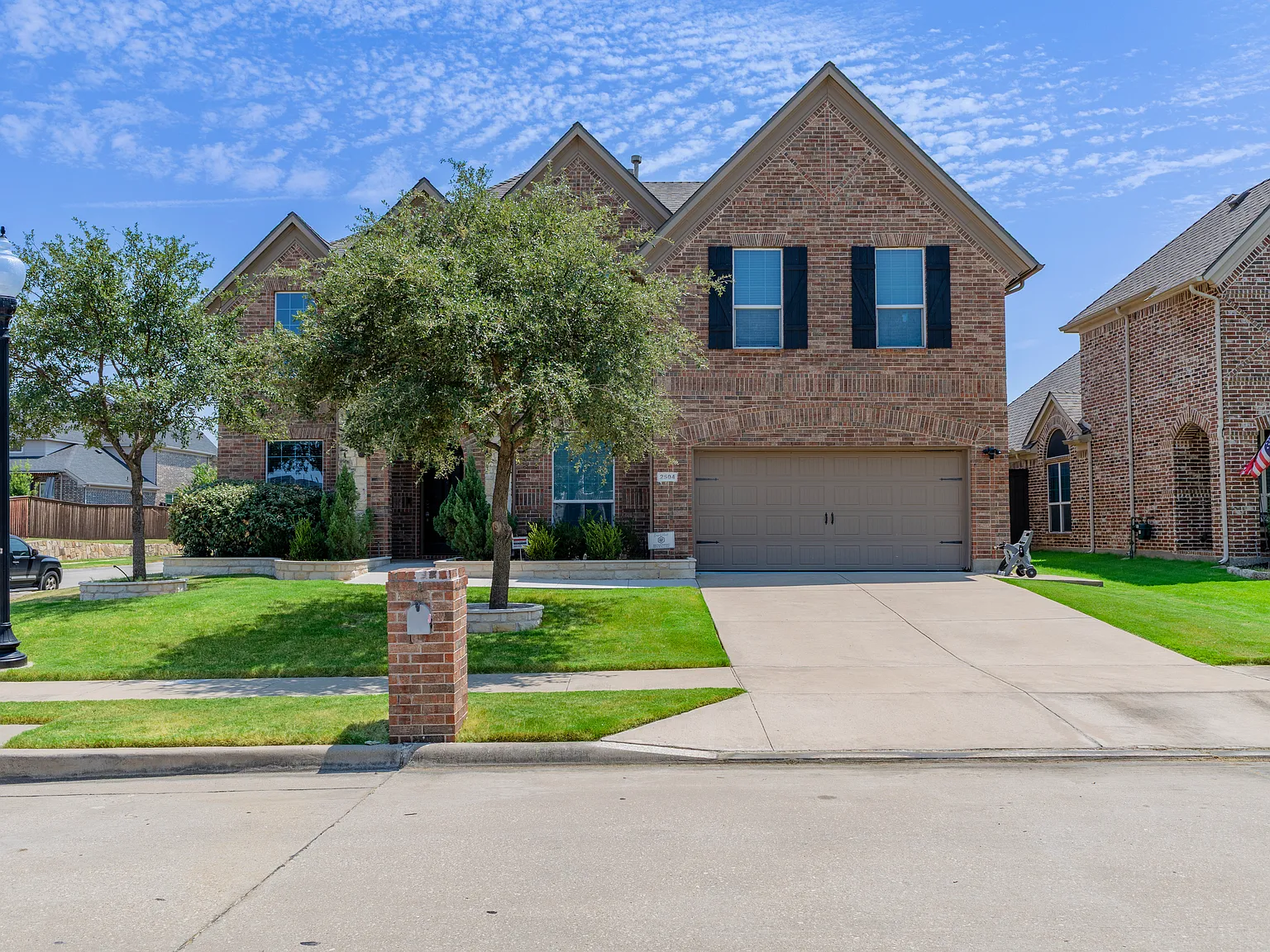 4 bed, 3493 sqft, $3,200 — Photo 2