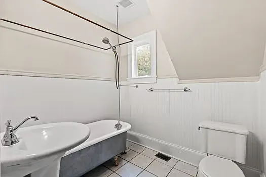 723 E Henry St #A — Photo 19