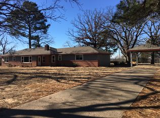 1516 S Woodland Dr, Okmulgee, OK 74447
