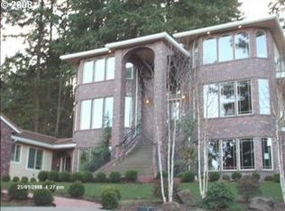 20445 Willamette Dr, West Linn, OR 97068