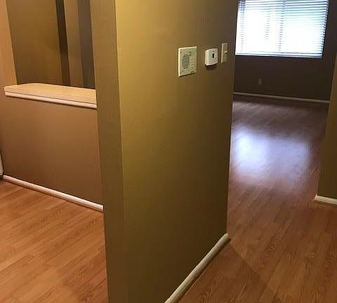 2nd image of 4355 Maryland Ave APT 124