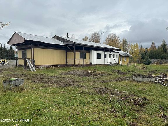 2nd image of 46925 Merganser Ave