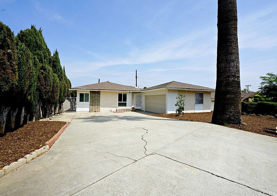 1st image of 1427 Mountain Vista Dr
