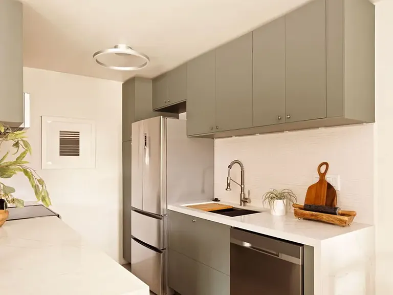 970 Palm Ave #207 — Photo 3
