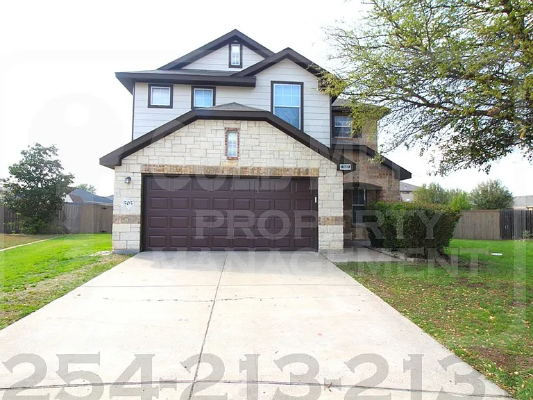 505 Perseus Dr — Photo 1