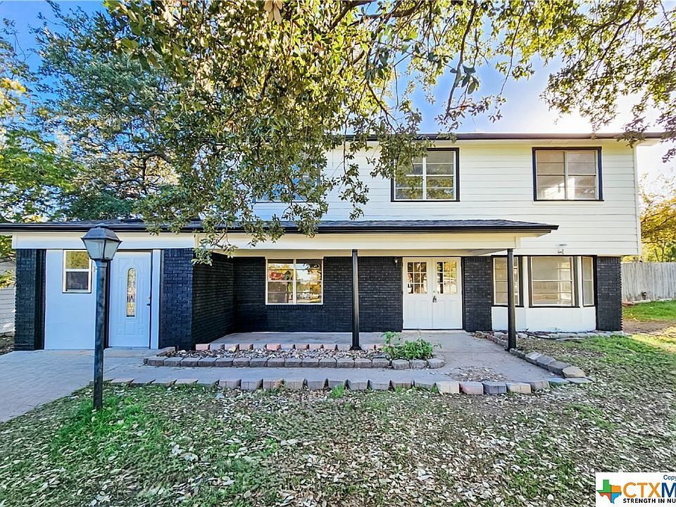 1st image of 2105 Urbantke Ln