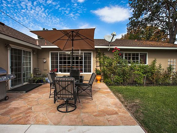 5th image of 4874 Pebble Glen Dr