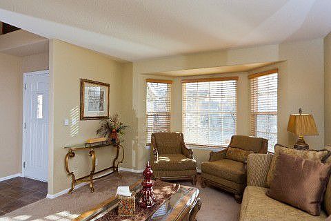 3rd image of 6034 Rogers Cir