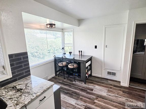 5th image of 1098 June Ave