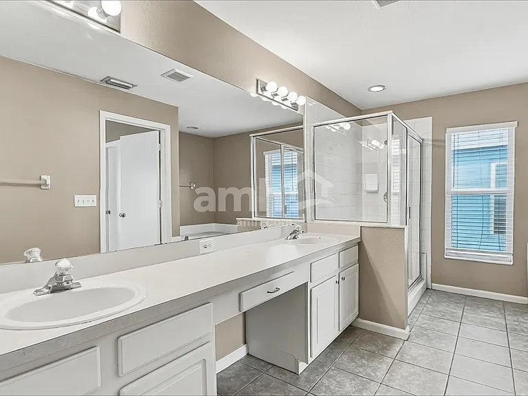 1107 Summer Breeze Dr — Photo 12