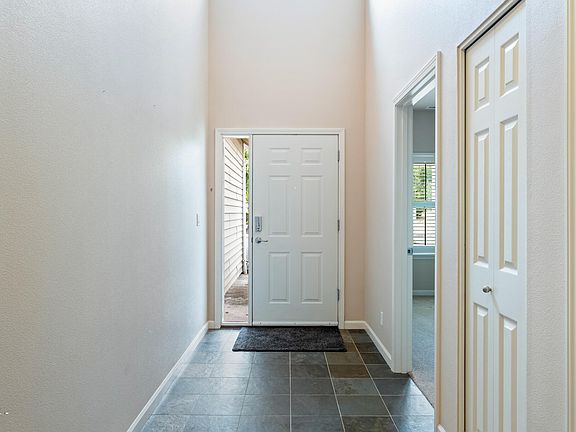 5th image of 505 NE 71st St APT F