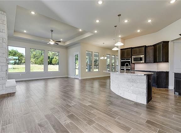 5th image of 10740 Vista Heights Dr