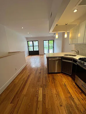 Rented by Oxford Property Group | media 15