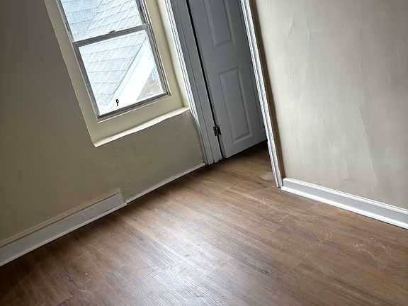 5th image of 128 E Rittenhouse St