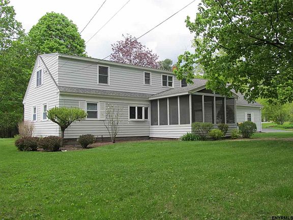 2nd image of 10 Meadow Dr