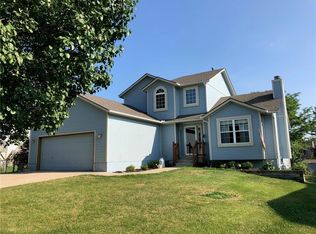 15553 Walnut St, Basehor, KS 66007