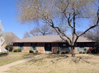 4717 Woodside Dr, Arlington, TX 76013