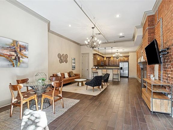5th image of 431/433 Gravier St