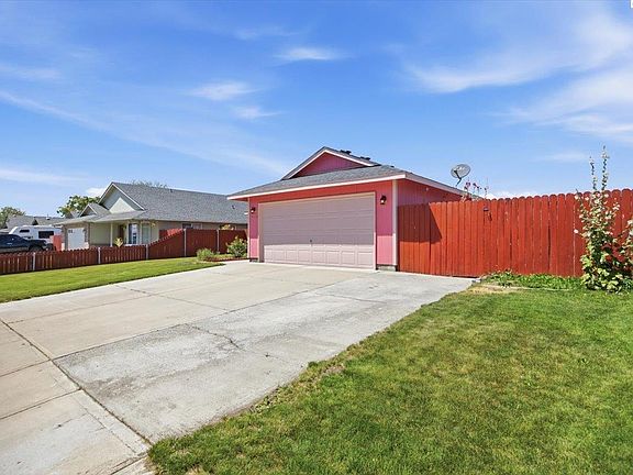 2nd image of 6615 Comiskey Dr