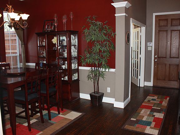 4th image of 1704 Redcedar Dr