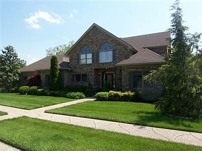 1st image of 103 Stoneybrook Dr