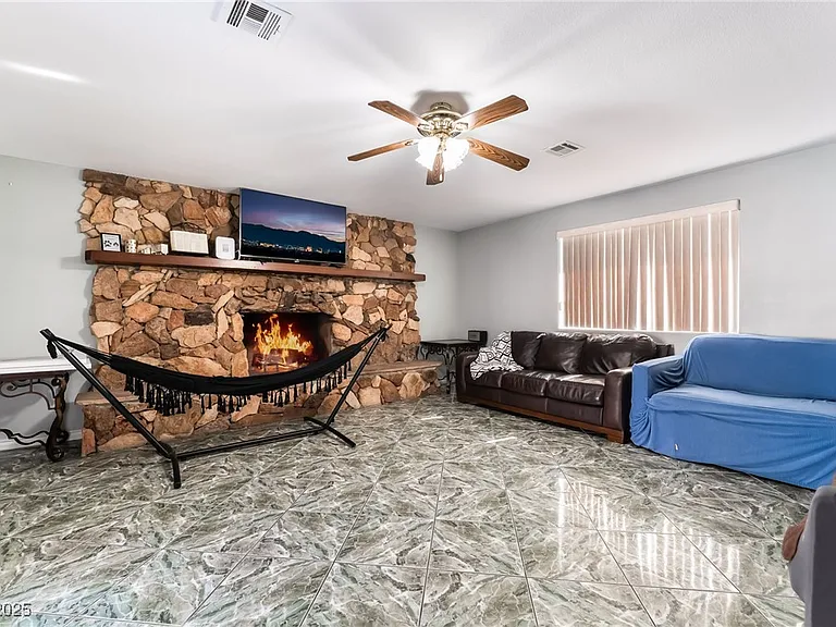 724 N Fogg St — Photo 19