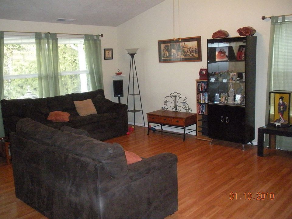 2nd image of 766 Cedar Ct