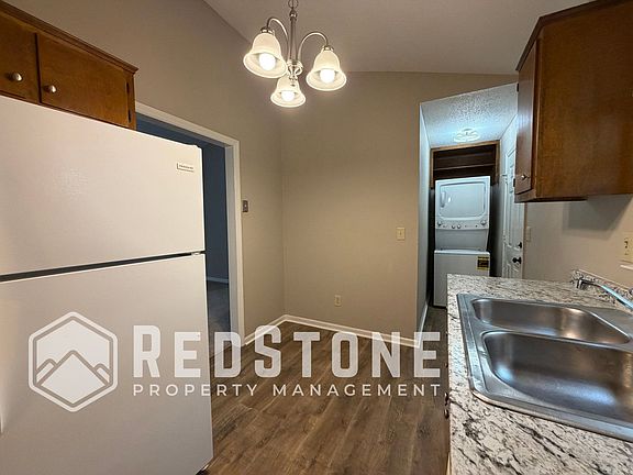5th image of 2302 Morningside Dr