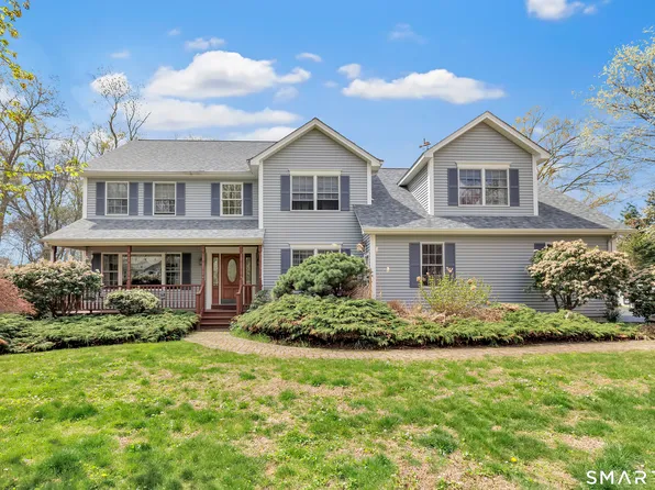 12 Beth Ann Circle, Milford, CT 06461