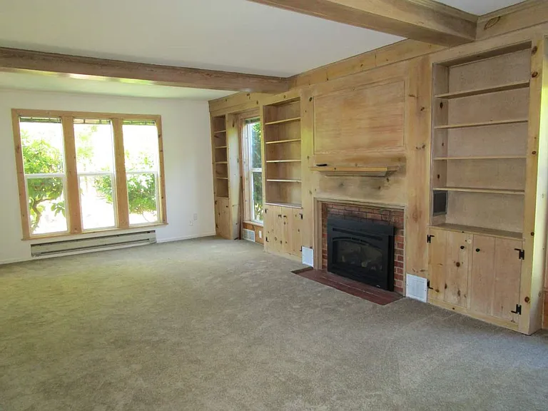 10714 Marietta St SW — Photo 3