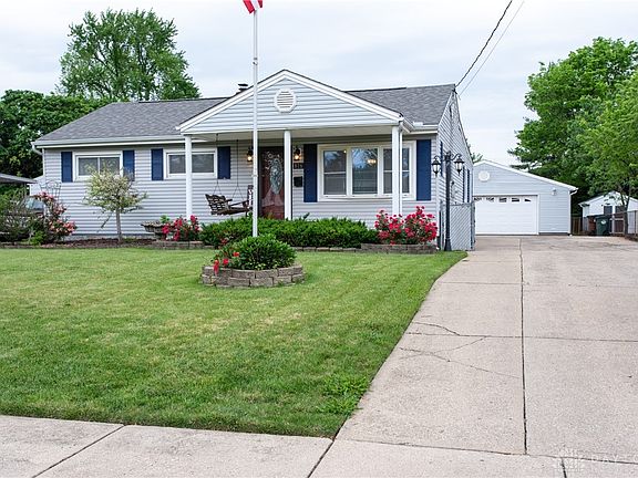 3rd image of 816 Magie Ave