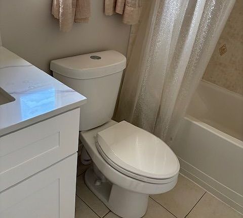4th image of 69 Crystal Glen Cres