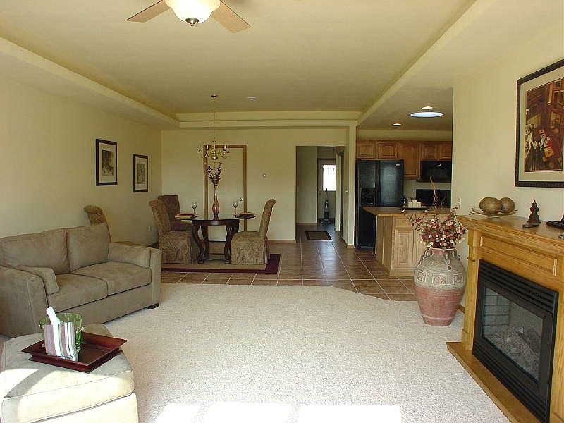 Living dining