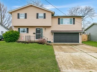 7702 Fern Dr, Mentor On The Lake, OH 44060