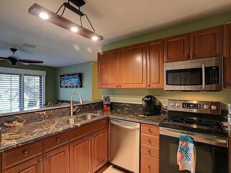 5835 Marina Dr #1 — Photo 9
