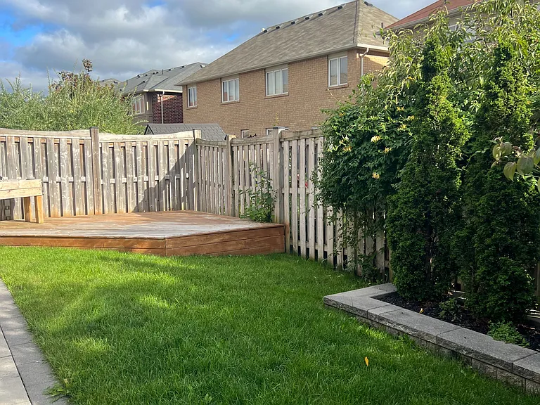 870 McEwan Dr — Photo 13