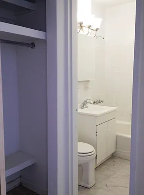 Rented by City Connections Realty | media 32