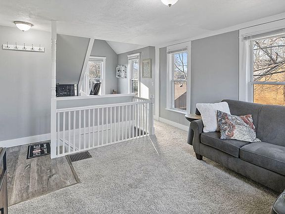 2nd image of 3744 30th St SW