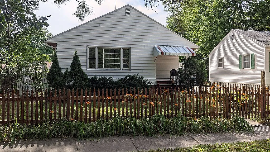 807 S Maple St photo 1
