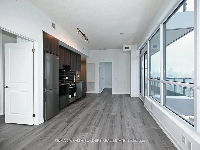 395 Bloor St E #3504 — Photo 3