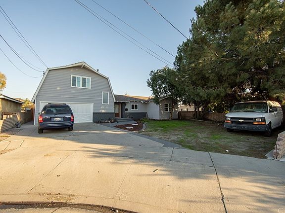 4th image of 15370 Cabell Ave