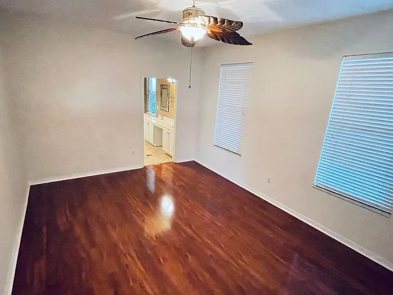 500 Lakescape Ct — Photo 13