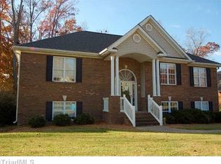 5913 Election Oak Dr, High Point, NC 27265