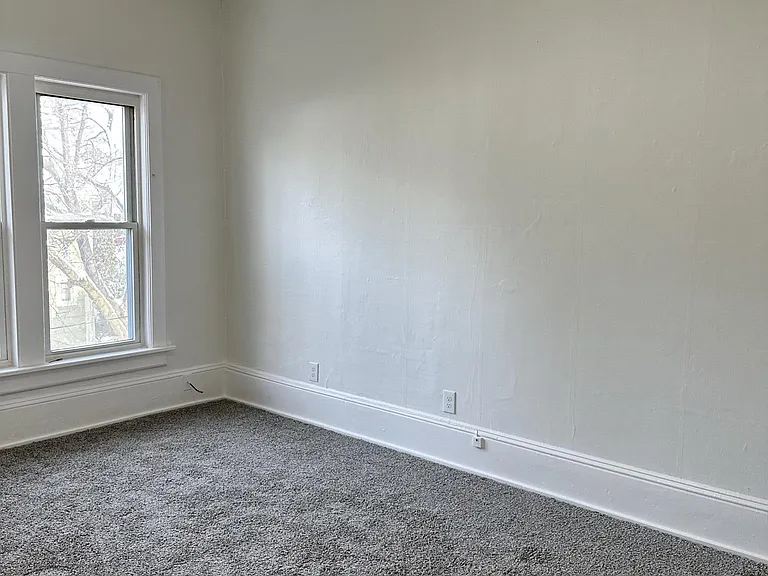 521 Adams St #5 — Photo 9