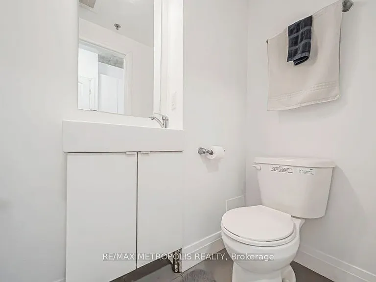 1900 Simcoe St N #413 — Photo 11